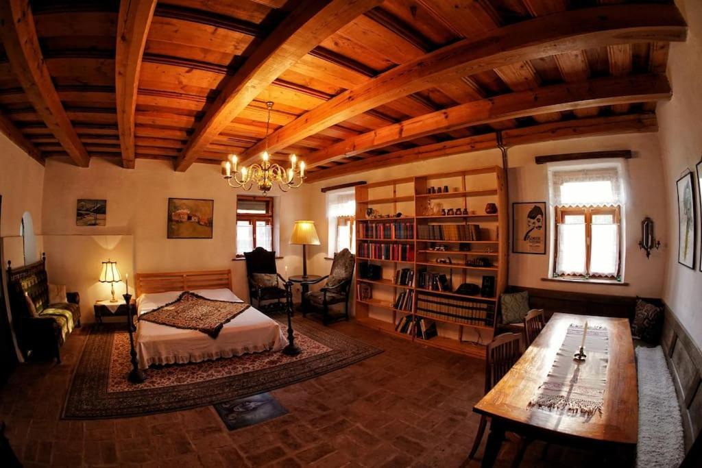 Stilvolles Landhaus Im Dreilaendereck Felsőszölnök Exteriér fotografie